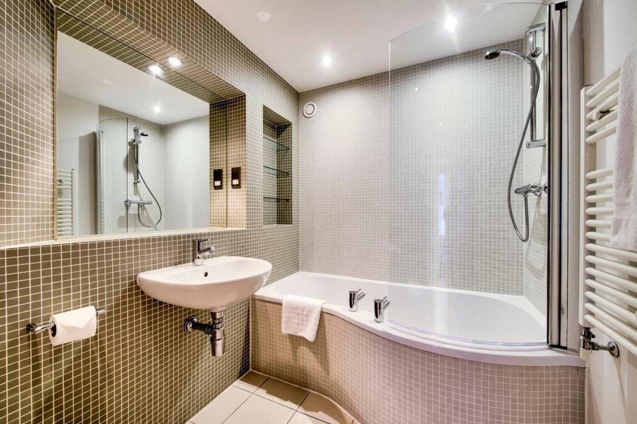 Altido Alluring 3br Apt Near The Centre With Parking Édimbourg